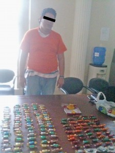 Detenido y la heroína decomisada