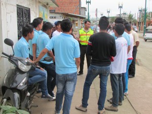 Policía Nacional coordinando actividades con el grupo Callejon X