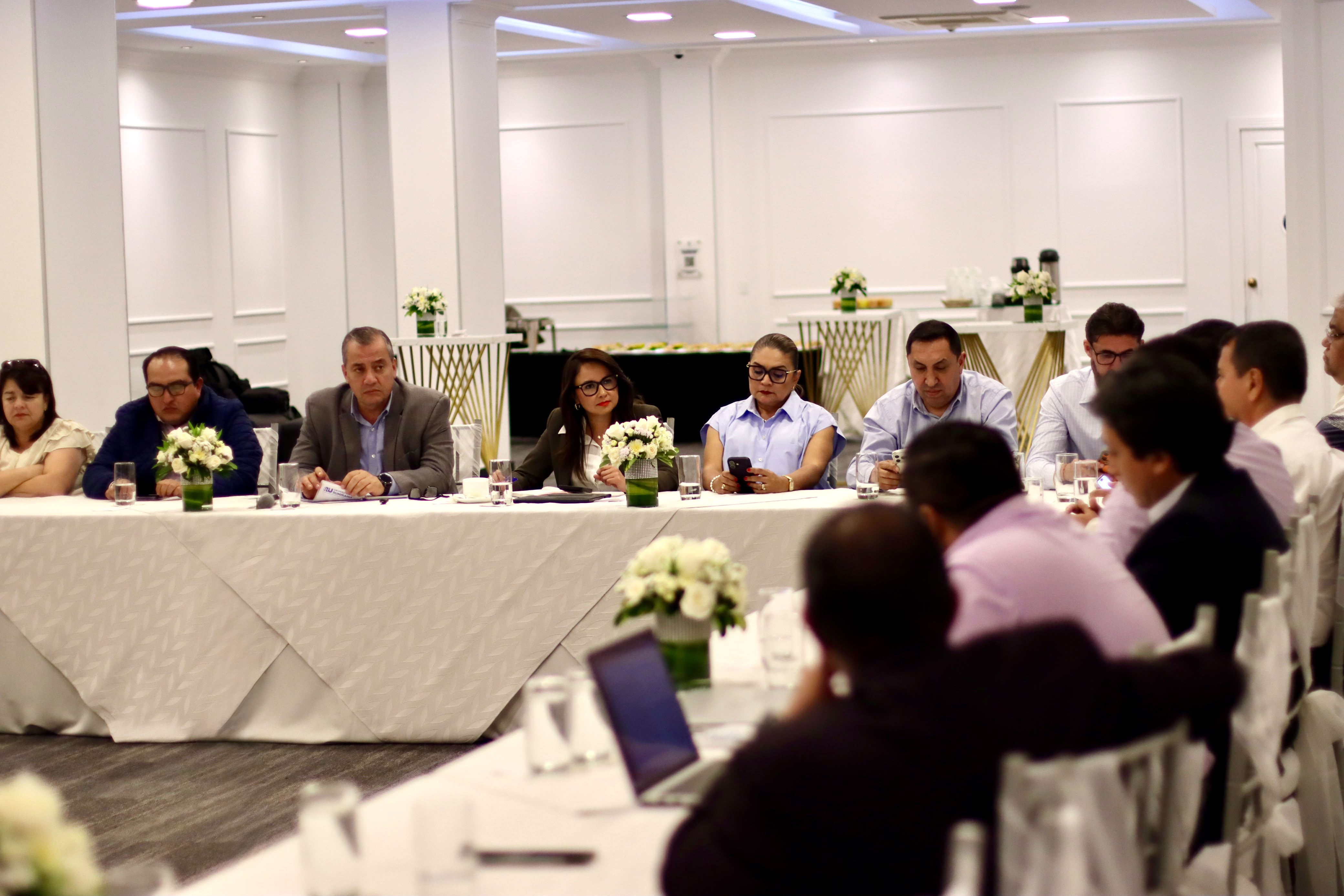 Gobierno Nacional fortalece el diálogo con el sector del transporte público de pasajeros